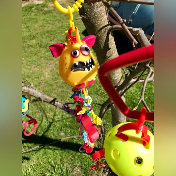 Lot Small Pet Hanging Enrichment Sugar Glider Toys Extra Hanging Clips - Picture 9 of 12